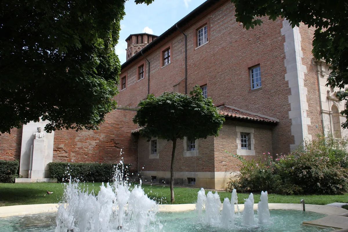 Toulouse: one of the places this quest takes you.