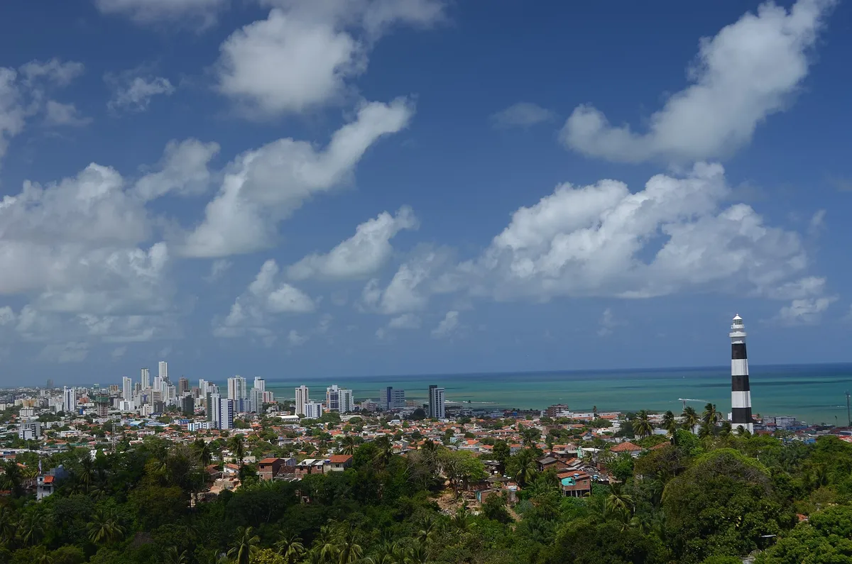 Olinda: one of the places this quest takes you.