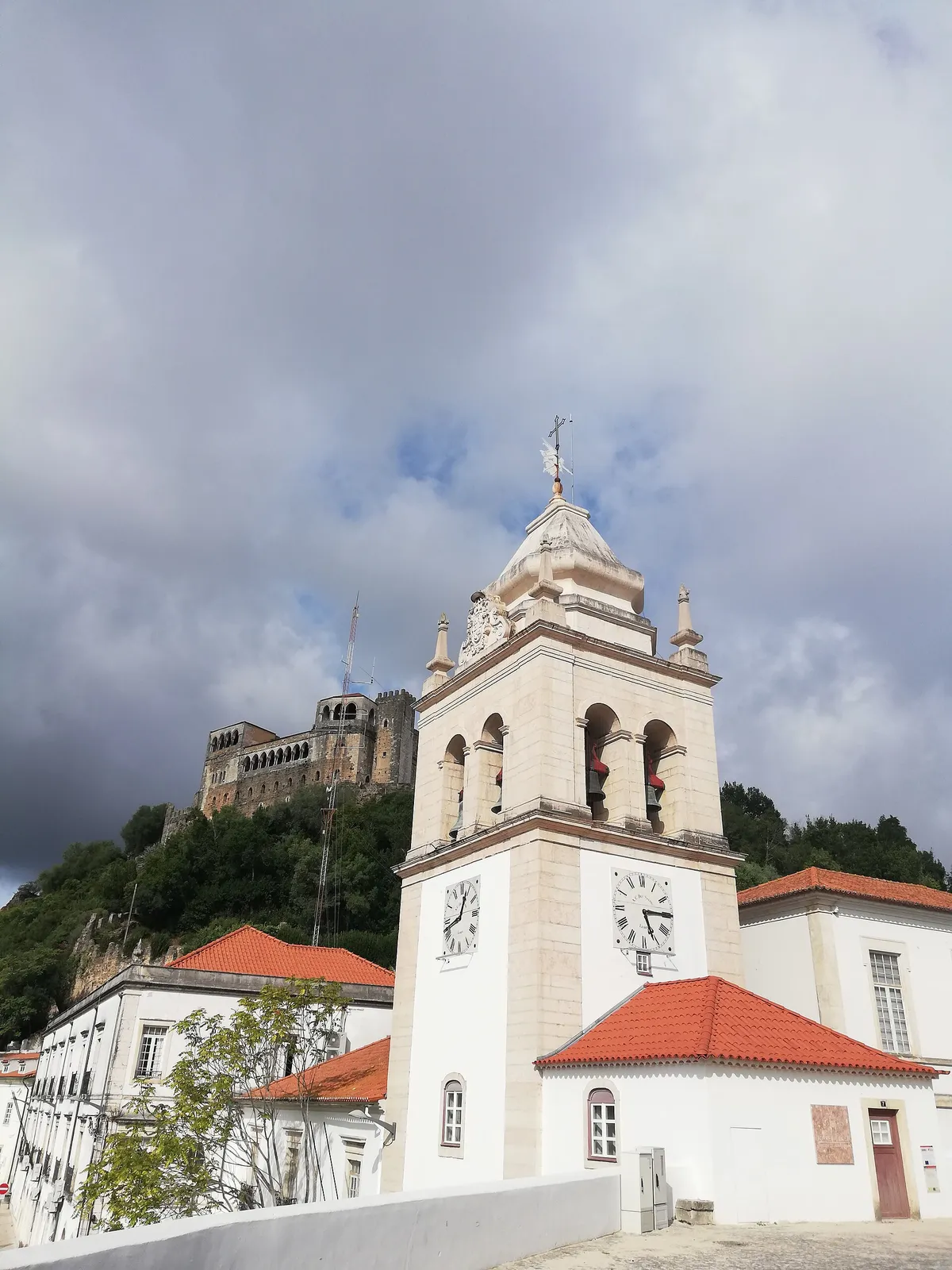 Leiria: one of the places this quest takes you.