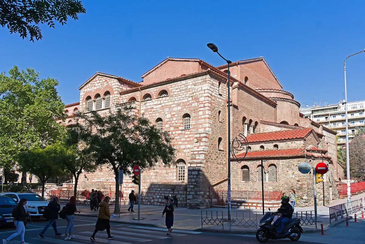 Thessaloniki: one of the places this quest takes you.