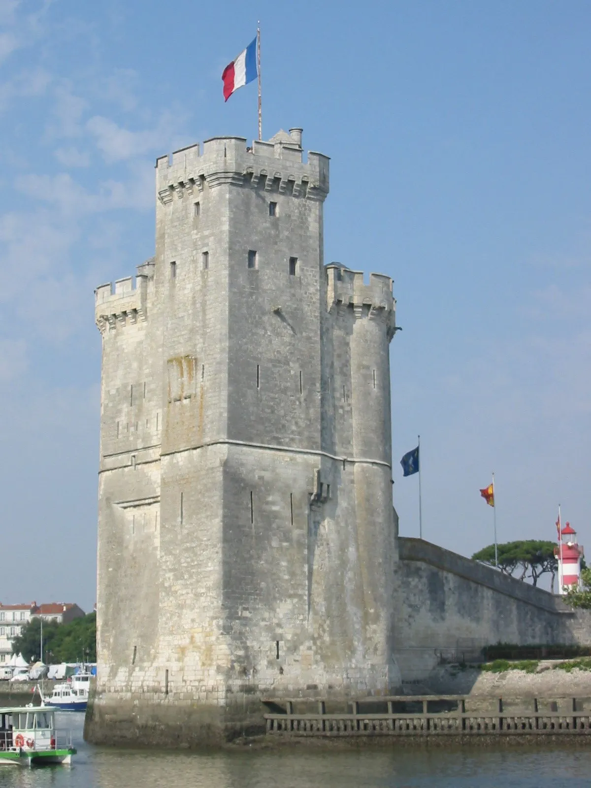 Saint Nicolas Tower, La Rochelle: where your mission begins.