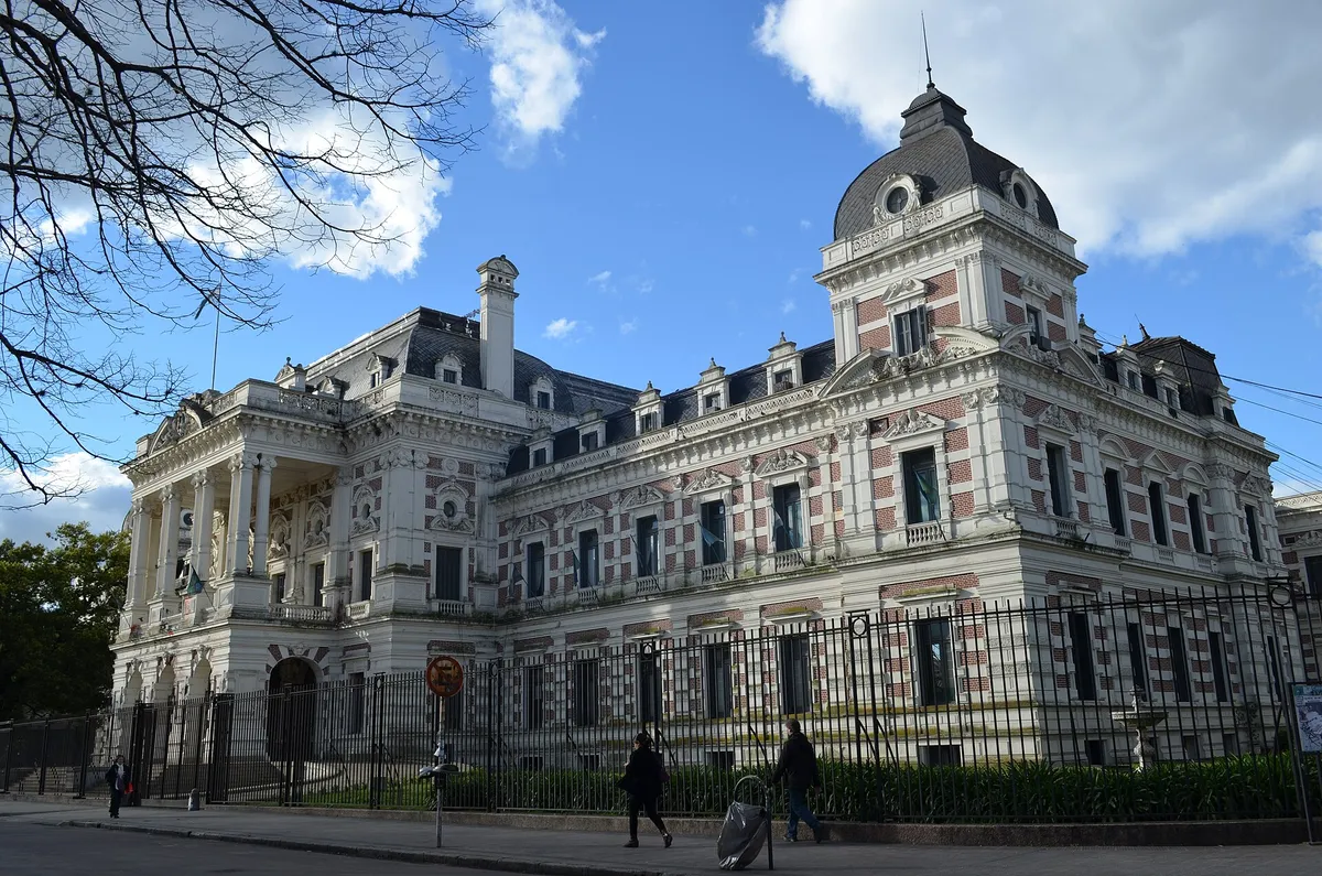 La Plata: one of the places this quest takes you.