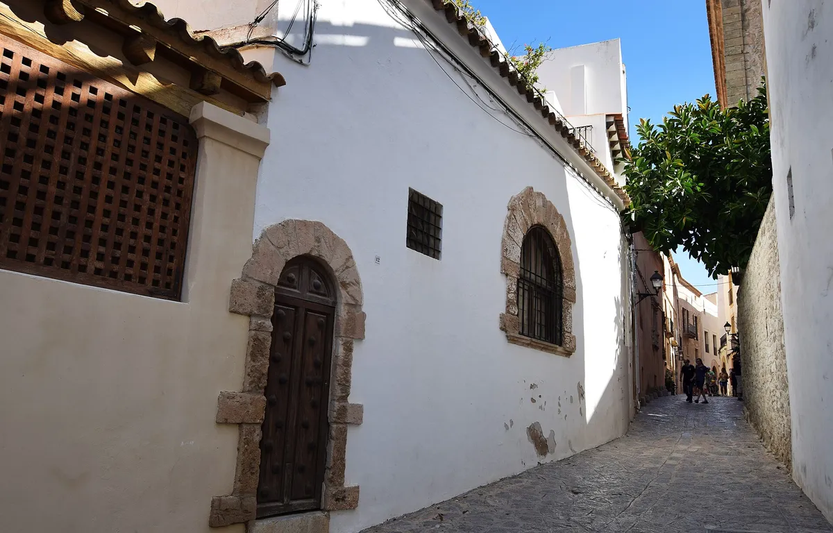 Ibiza Town: one of the places this quest takes you.