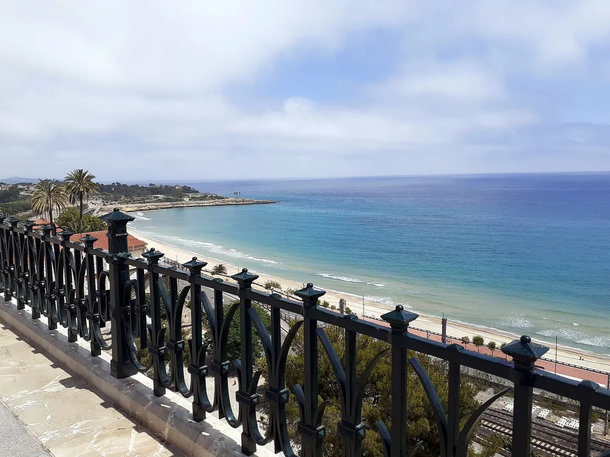 Balcó del Mediterrani, Tarragona: where your mission begins.