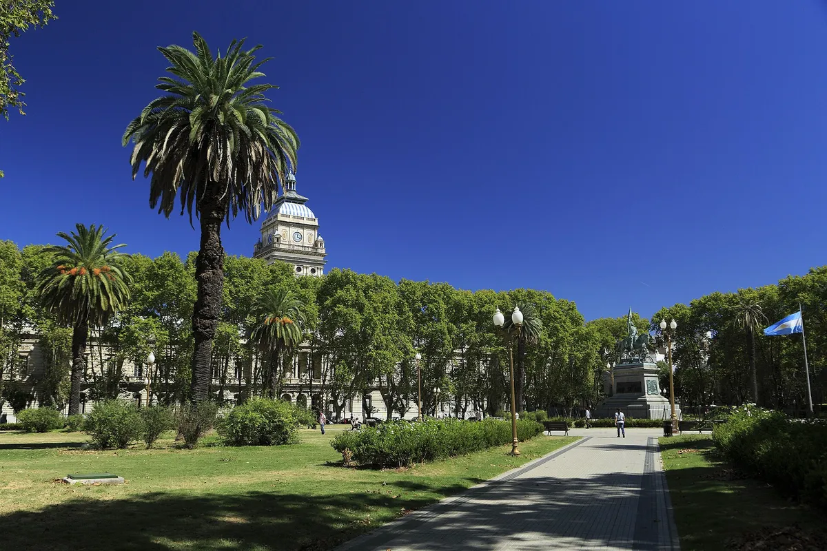 Plaza San Martín, Rosario: where your mission begins.
