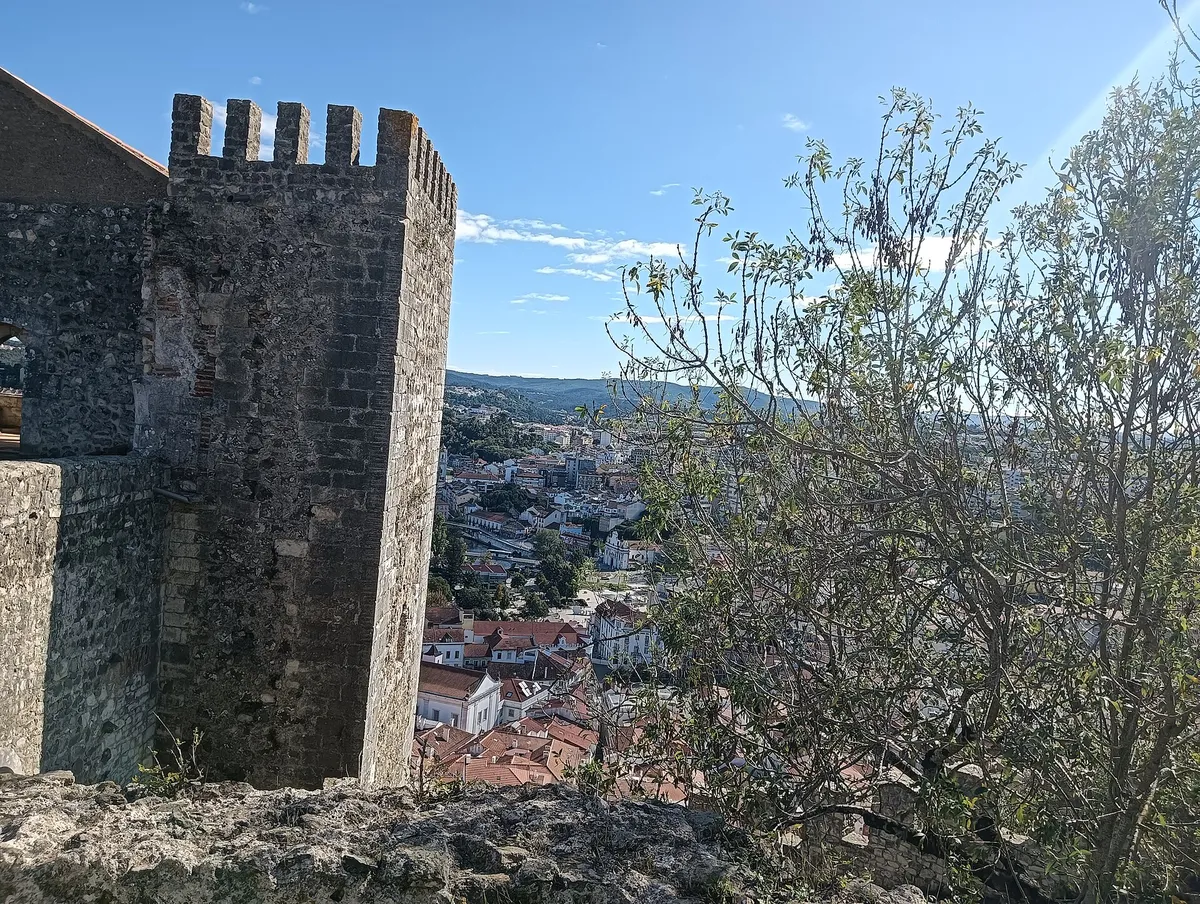 Leiria: one of the places this quest takes you.