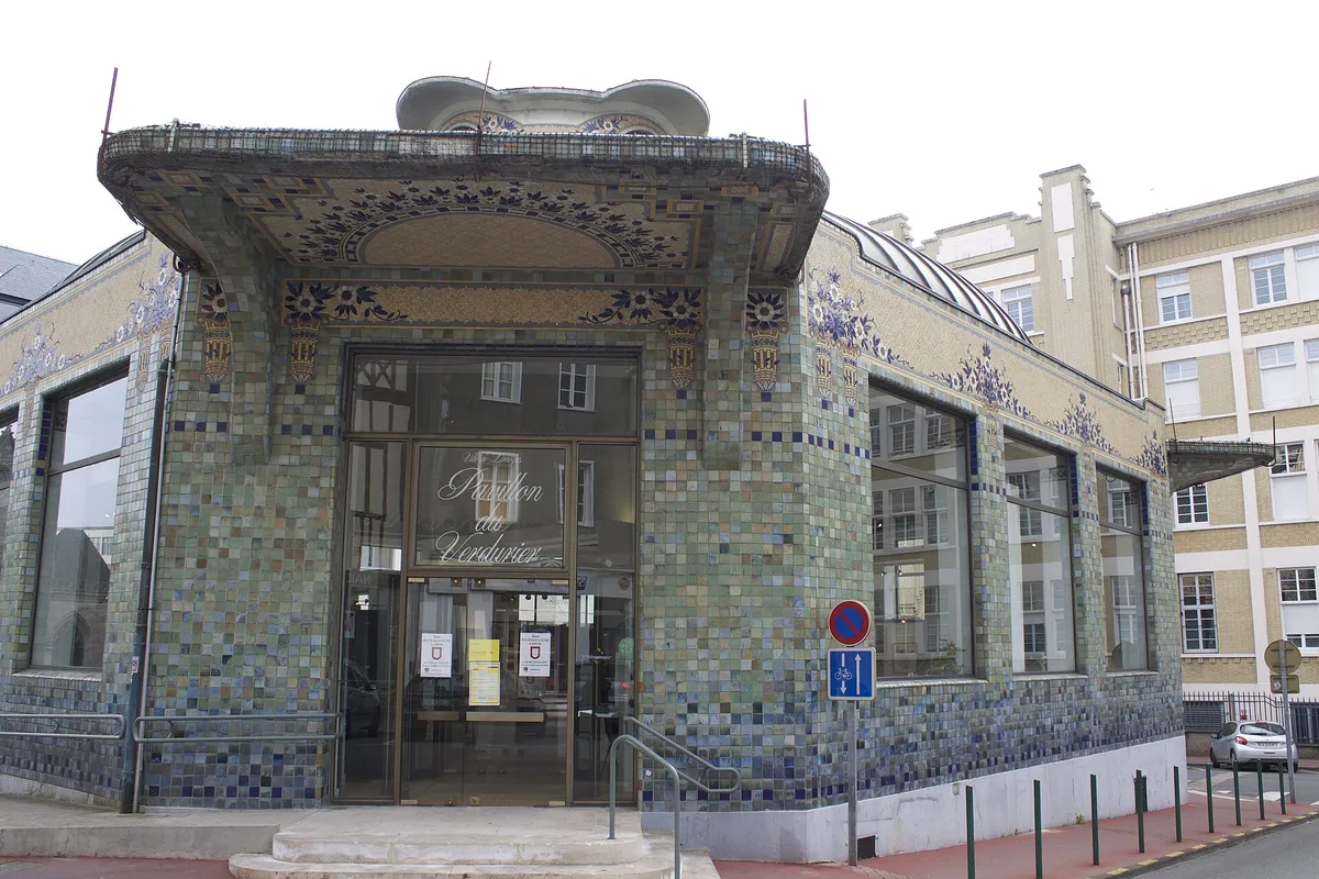 Limoges: one of the places this quest takes you.