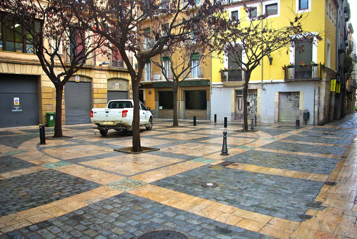 Reus: one of the places this quest takes you.