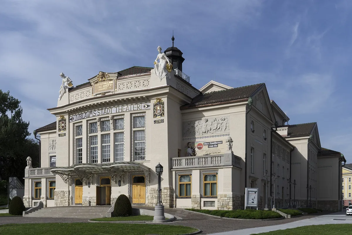 Stadttheater Klagenfurt, Klagenfurt: where your mission begins.