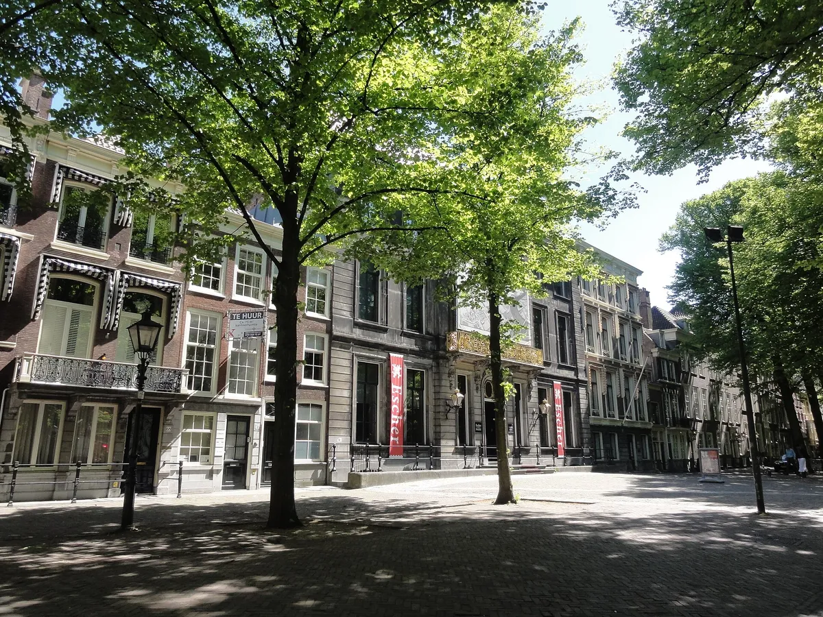 The Hague: one of the places this quest takes you.