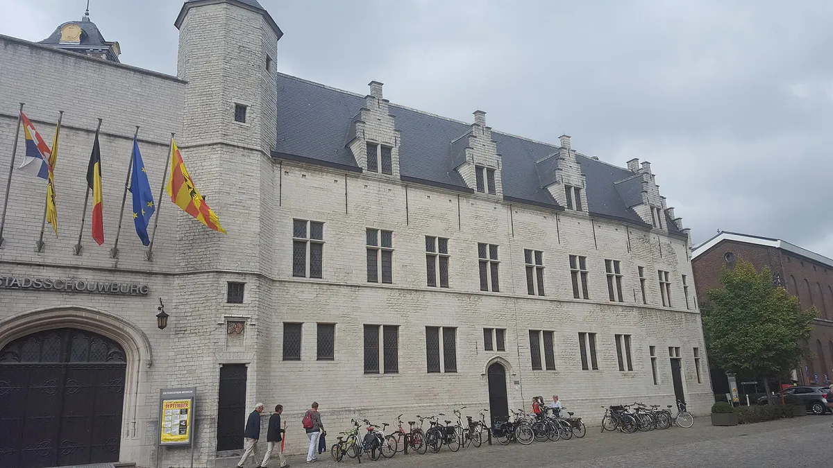 Mechelen: one of the places this quest takes you.