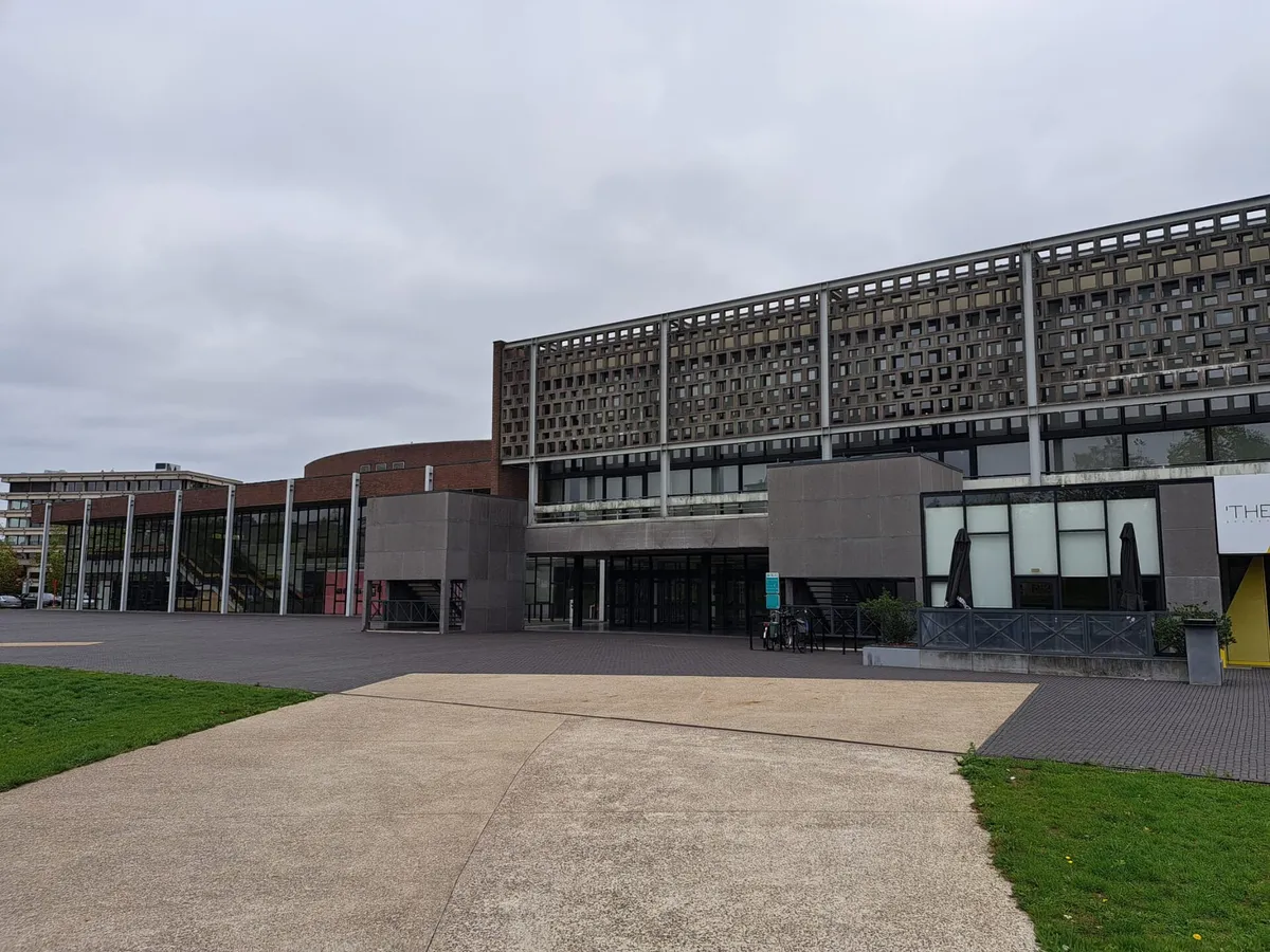 Cultureel Centrum, Hasselt: where your mission begins.