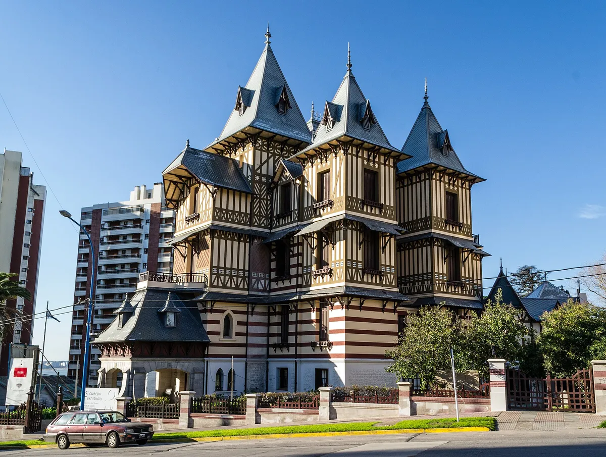 Mar del Plata: one of the places this quest takes you.