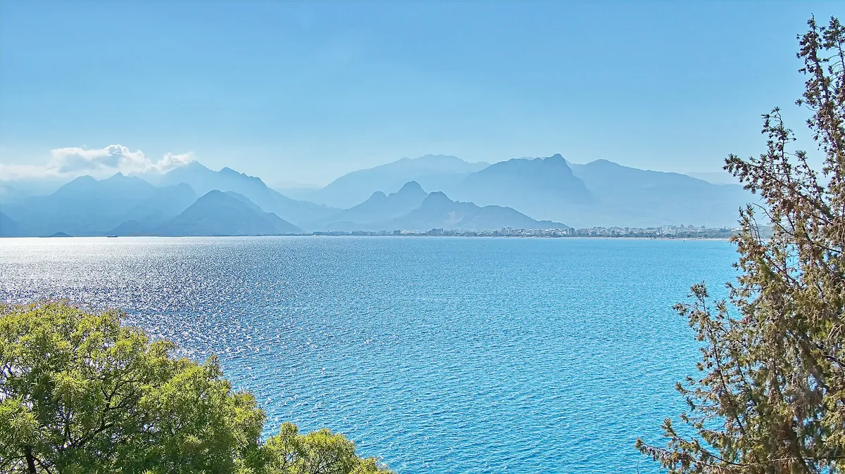 A view in Alanya, where this quest is played