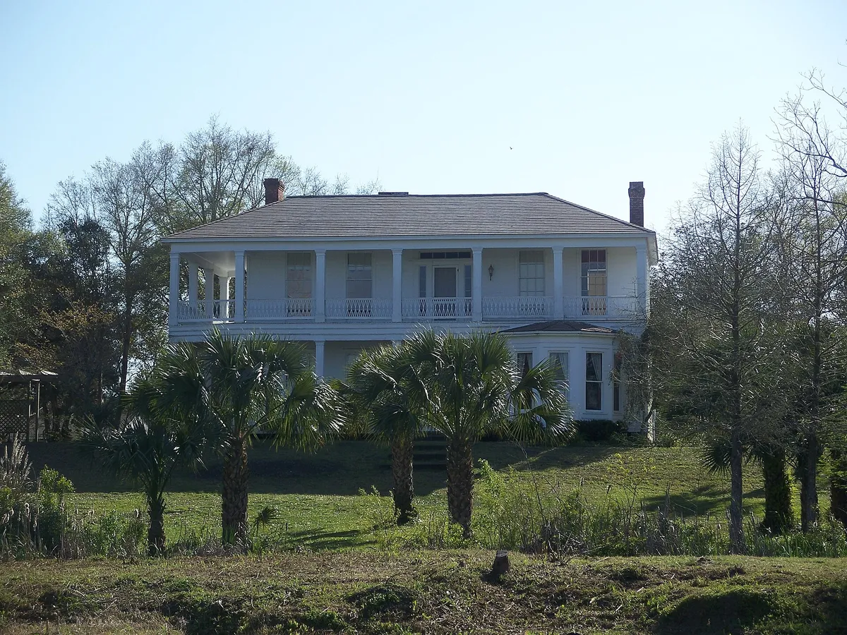 A view in Apalachicola, where this quest is played