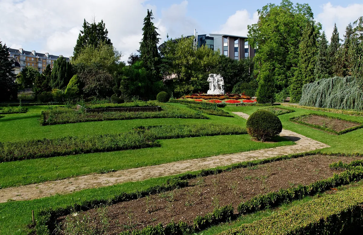 A view in Belfort, where this quest is played