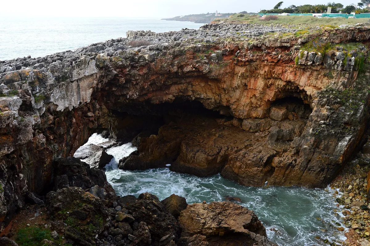 A view in Cascais, where this quest is played