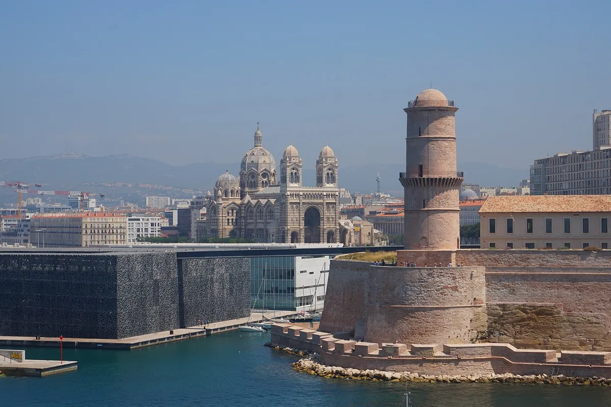A view in Marseille, where this quest is played