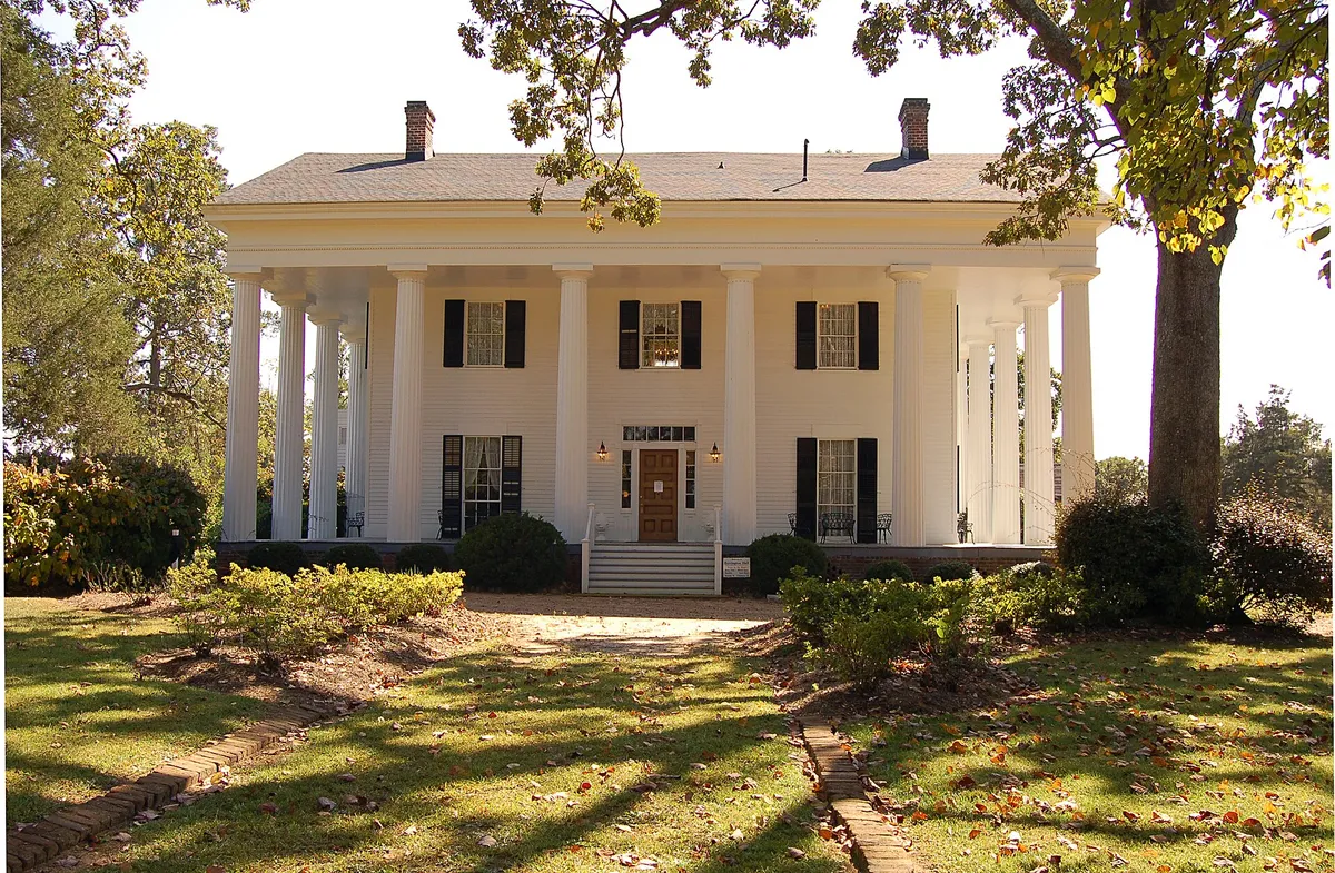 A view in Roswell, where this quest is played