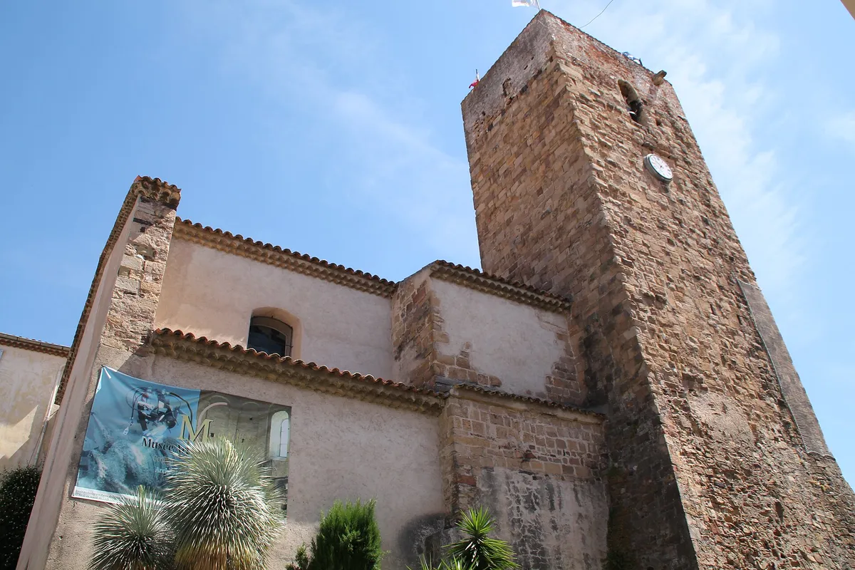 A view in Saint-Raphaël, where this quest is played