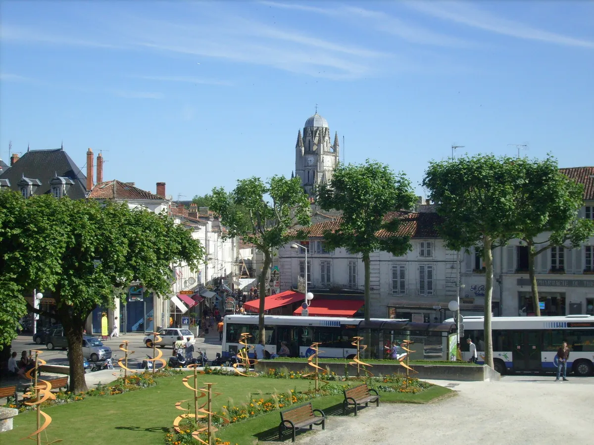 A view in Saintes, where this quest is played