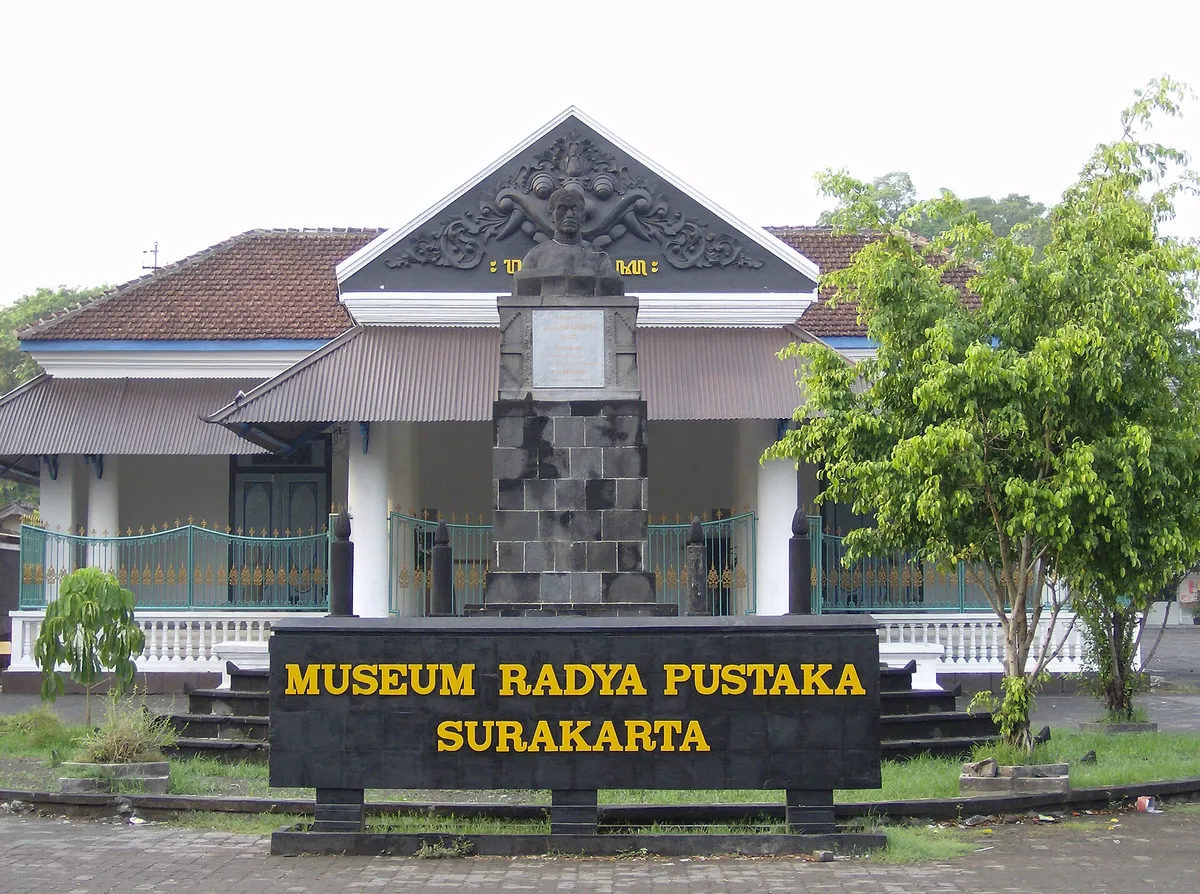 A view in Solo (Surakarta), where this quest is played
