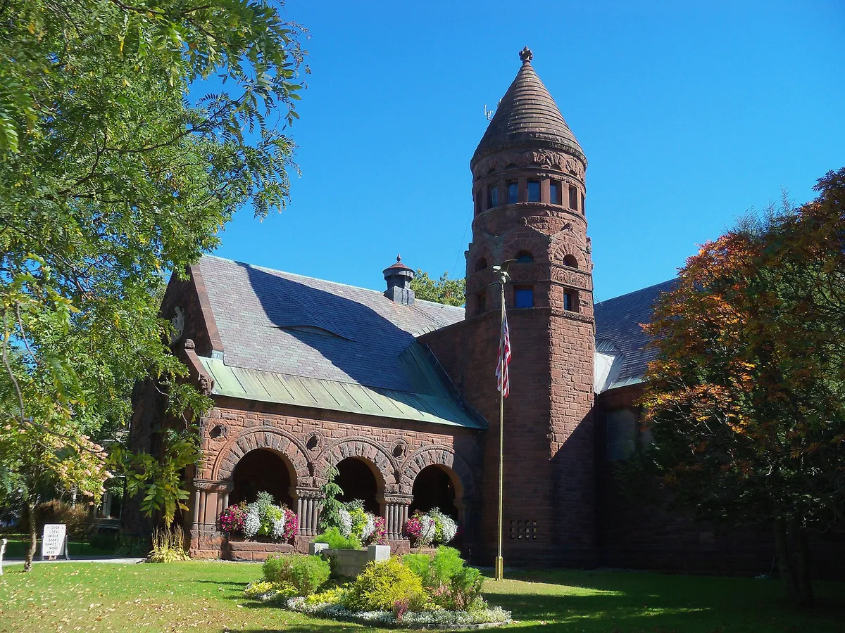 A view in St. Johnsbury, where this quest is played