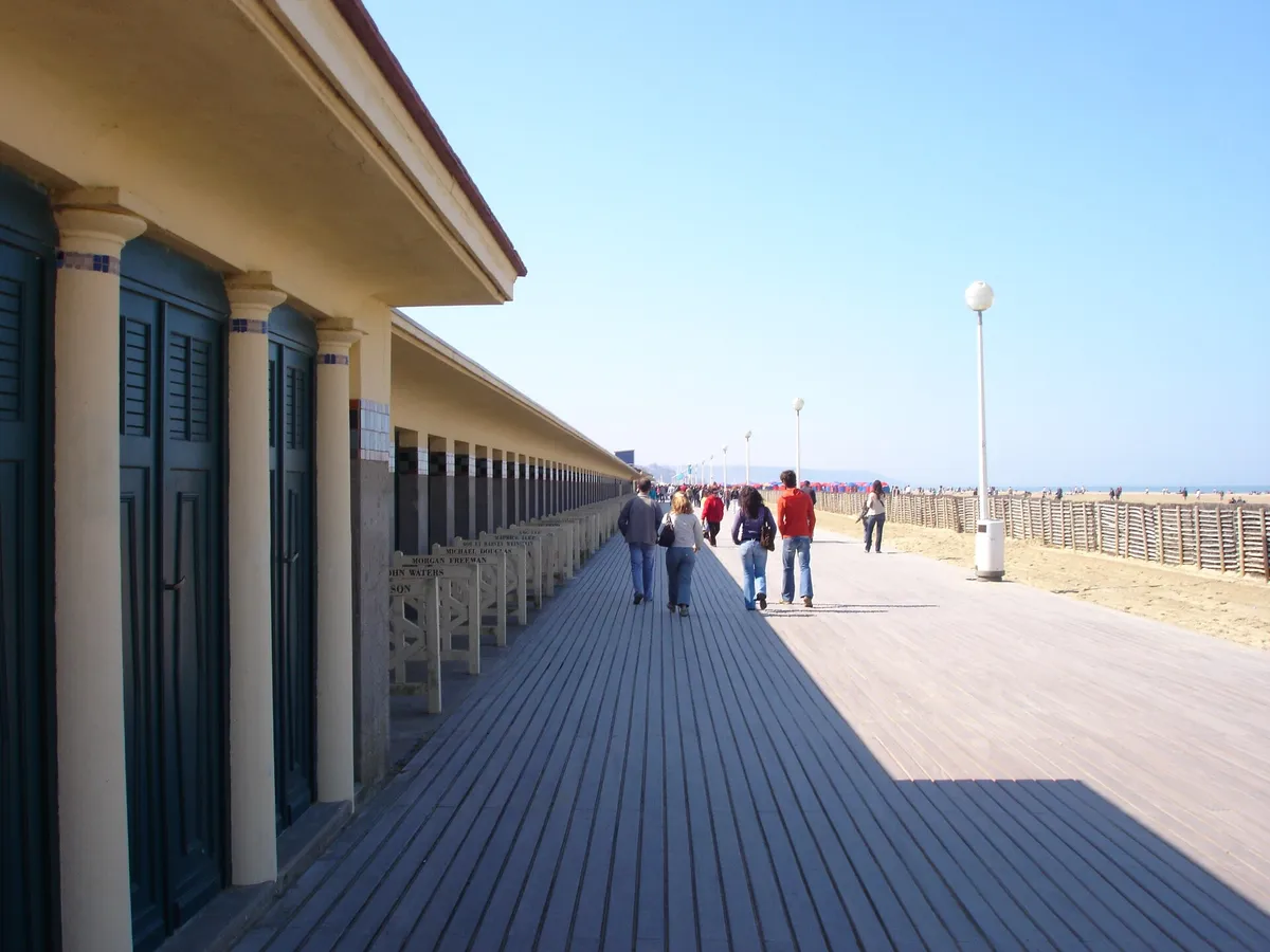 A view in Trouville-sur-Mer, where this quest is played