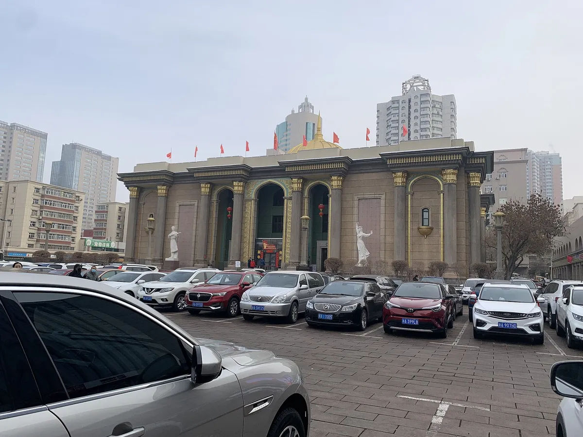 A view in Urumqi, where this quest is played
