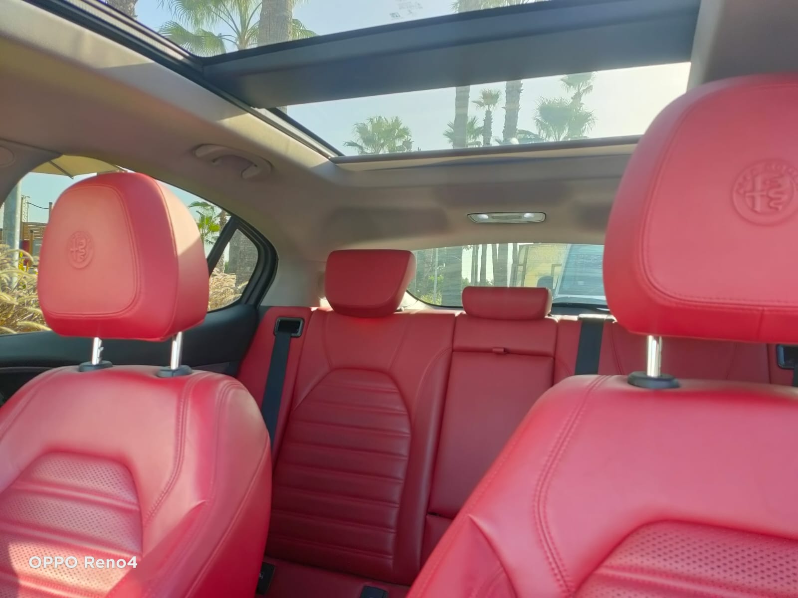 location voiture maroc Alfa Romeo Noir