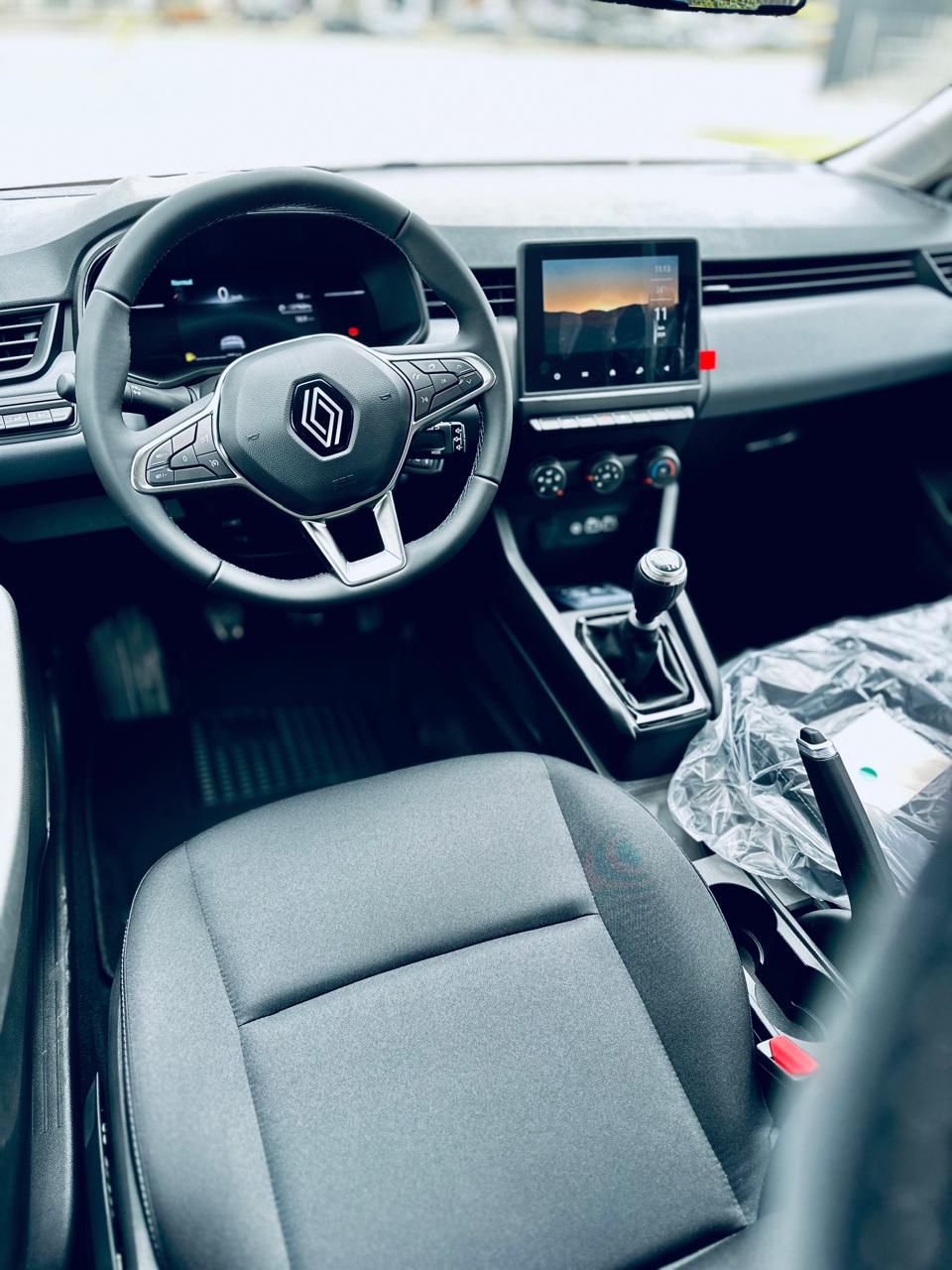 location voiture maroc Renault Blanc