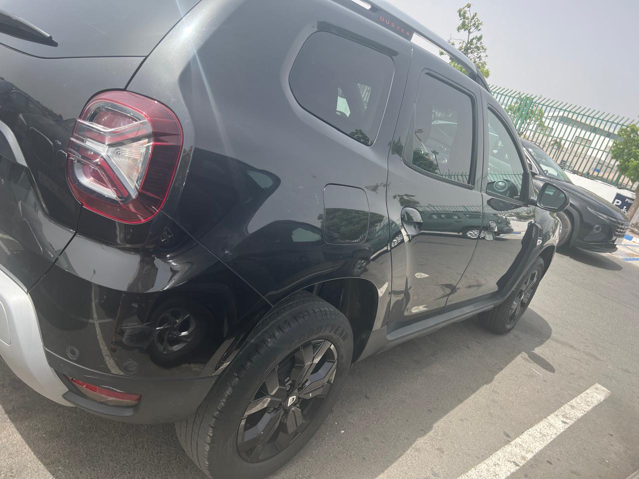 location voiture maroc Dacia Noire 