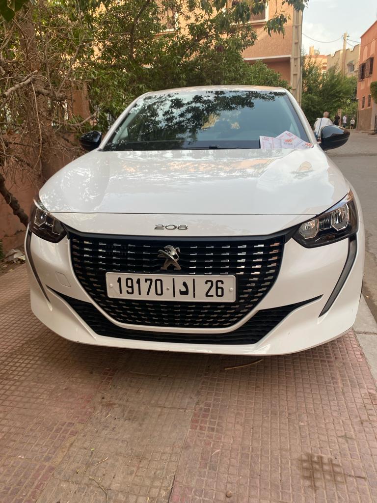 location voiture maroc Peugeot Blanc noir gris rouge jaune 