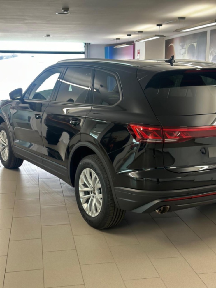 location voiture maroc Volkswagen Noire 