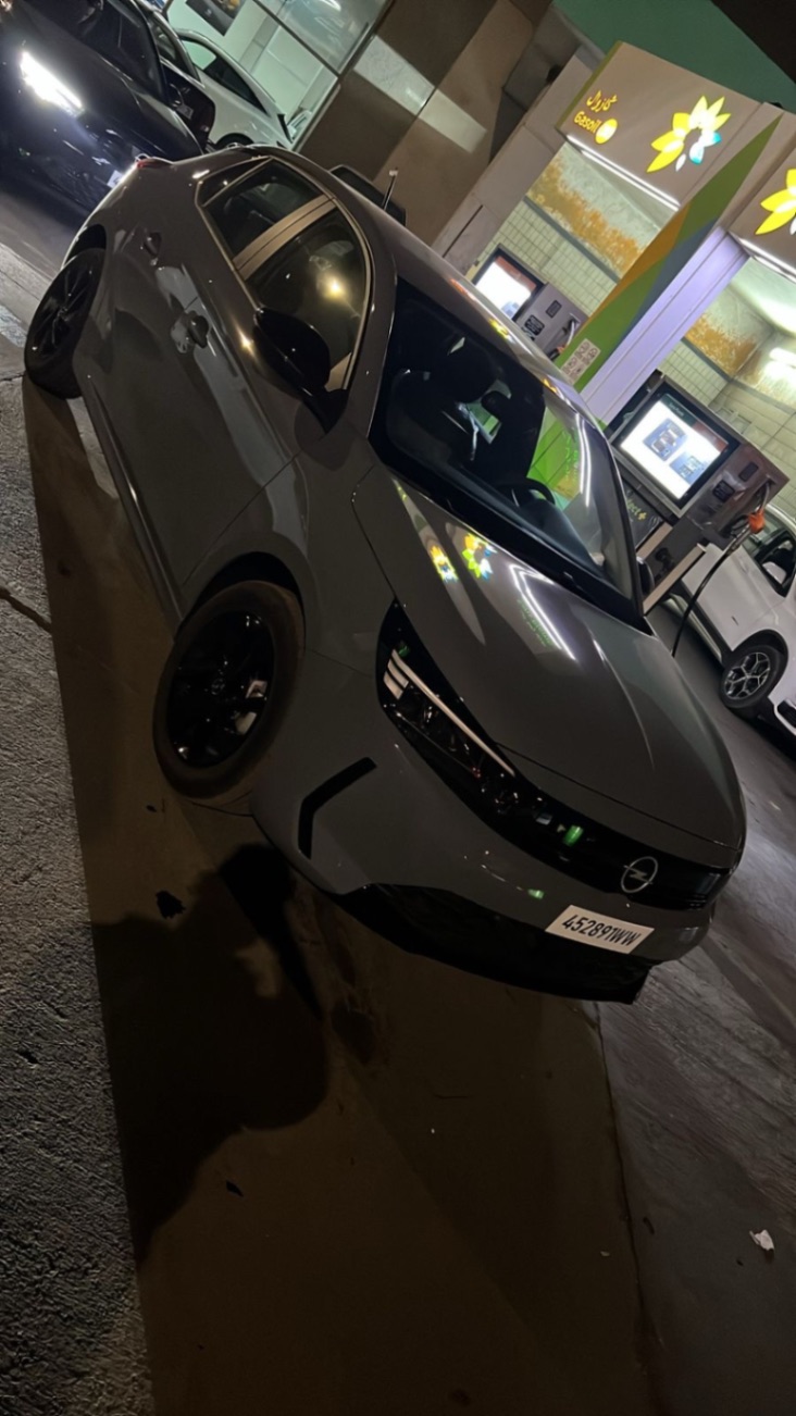 location voiture maroc Opel Gris, blanc , noir