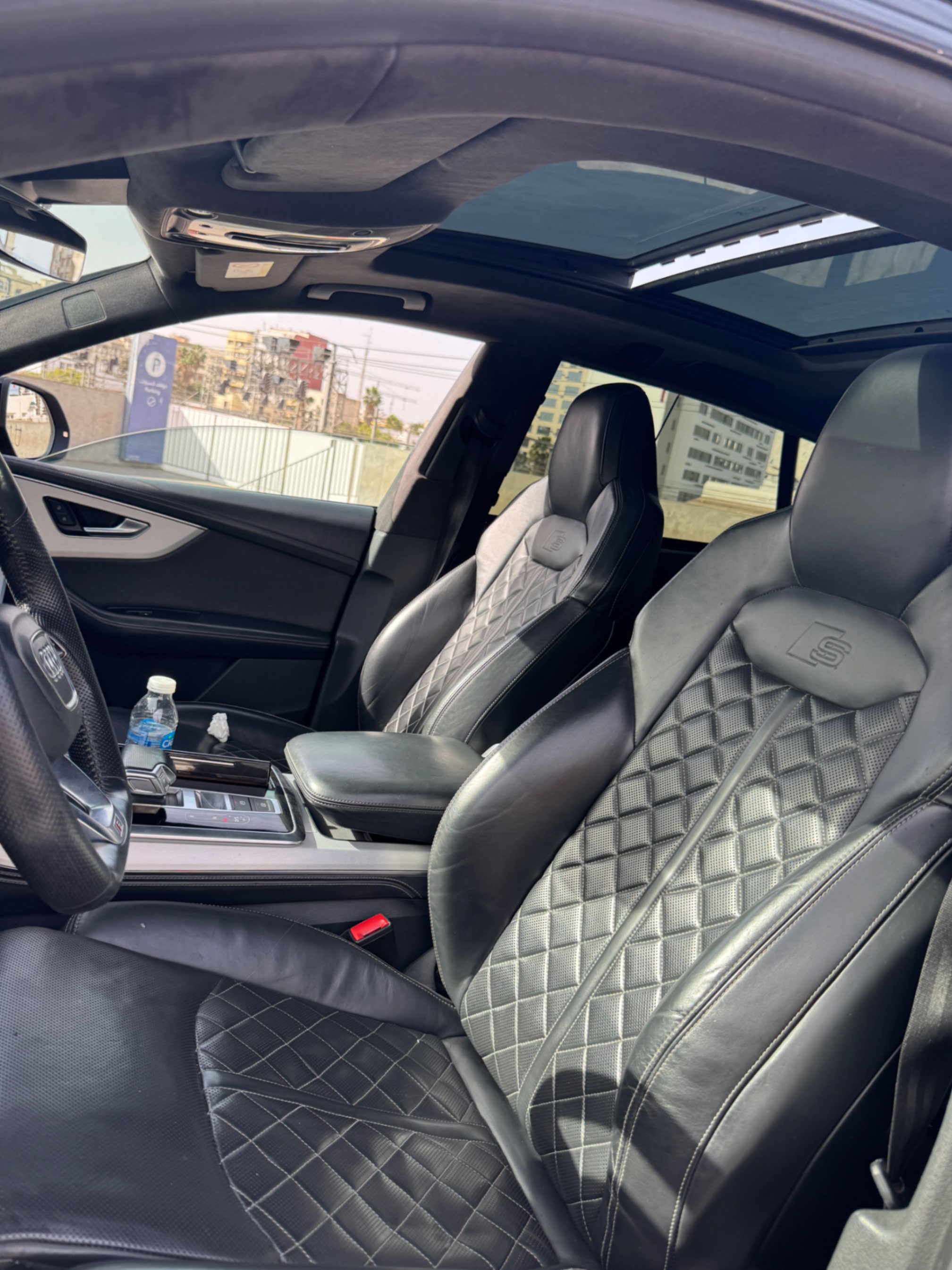 location voiture maroc Audi Noire 