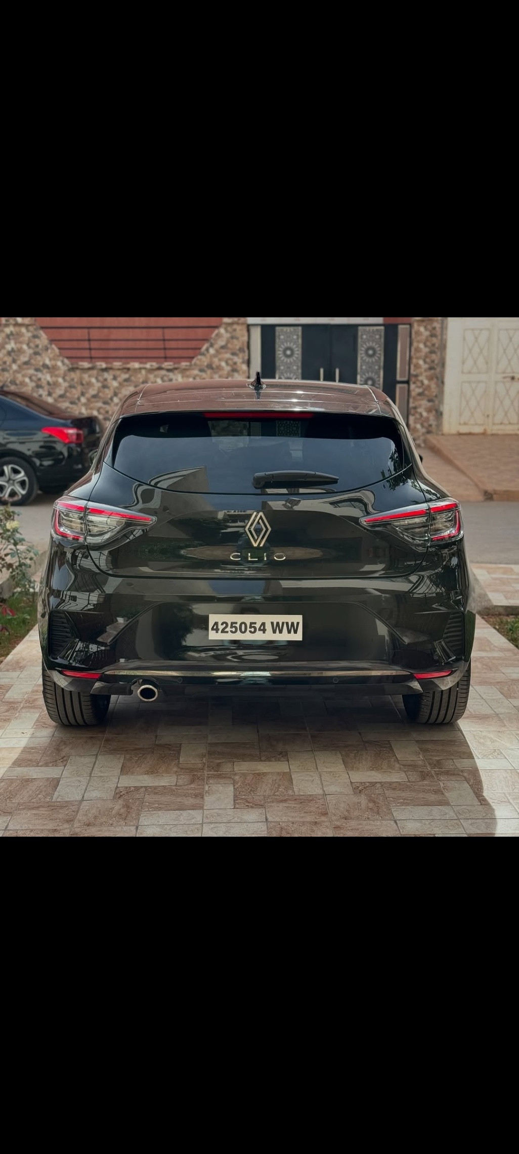 location voiture maroc Renault noir,blanche