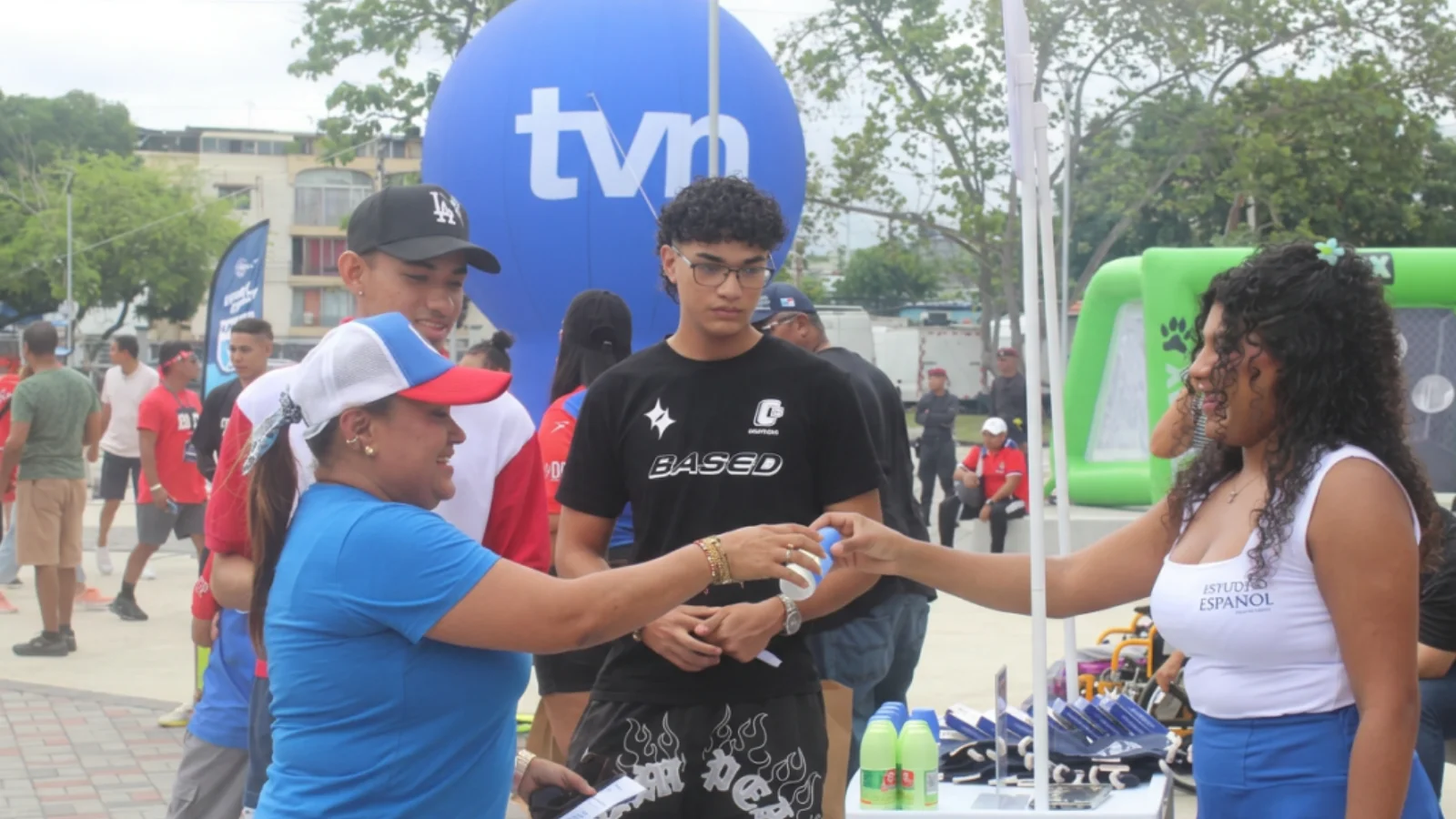 Activación deportiva de Gotas de Oro junto a la Liga Panameña de Fútbol e Instituto Español