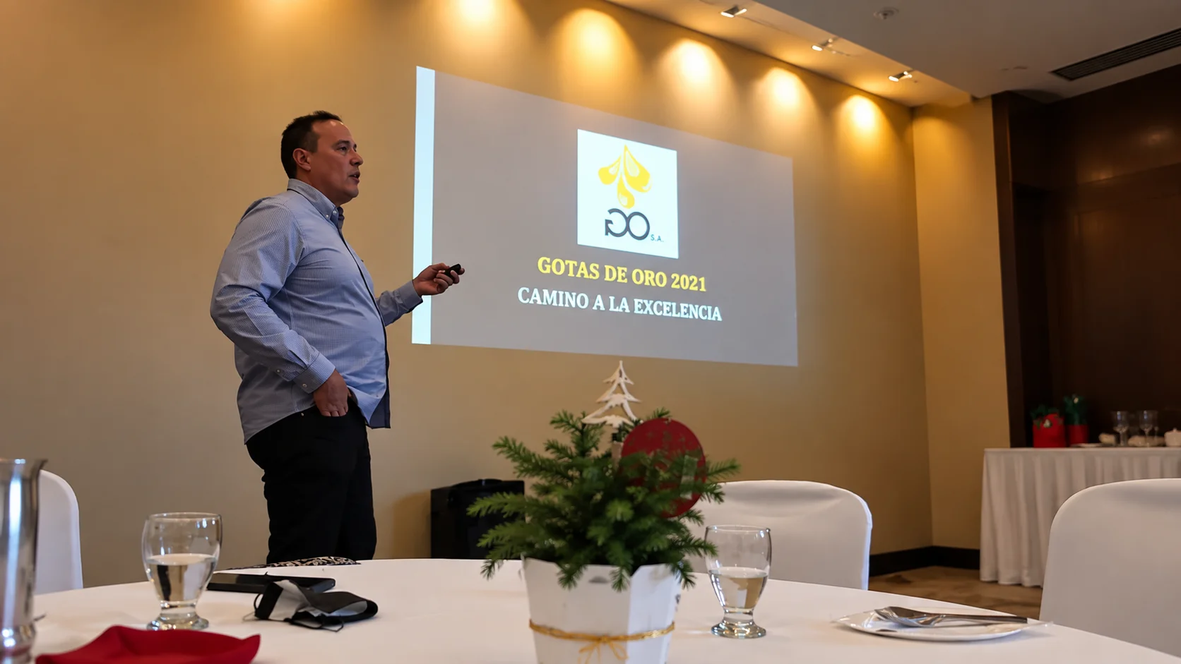 Exposición de Gotas de Oro