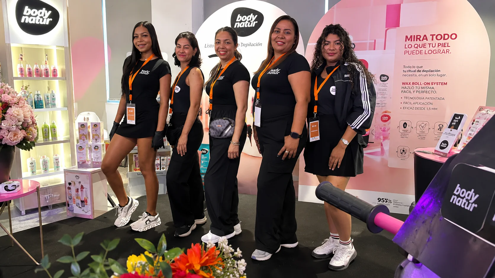 Participantes disfrutan de la activación de Bodynatur en All Star Fitness