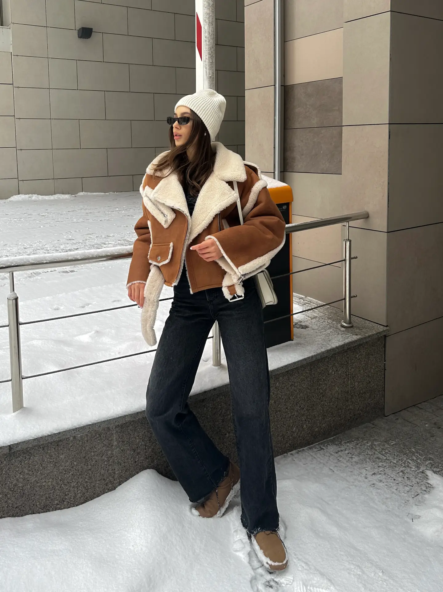 Sheepskin coat with wide sleeves