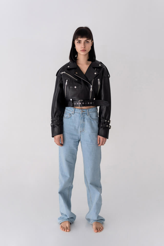 Jacket with two buckles on sleeves