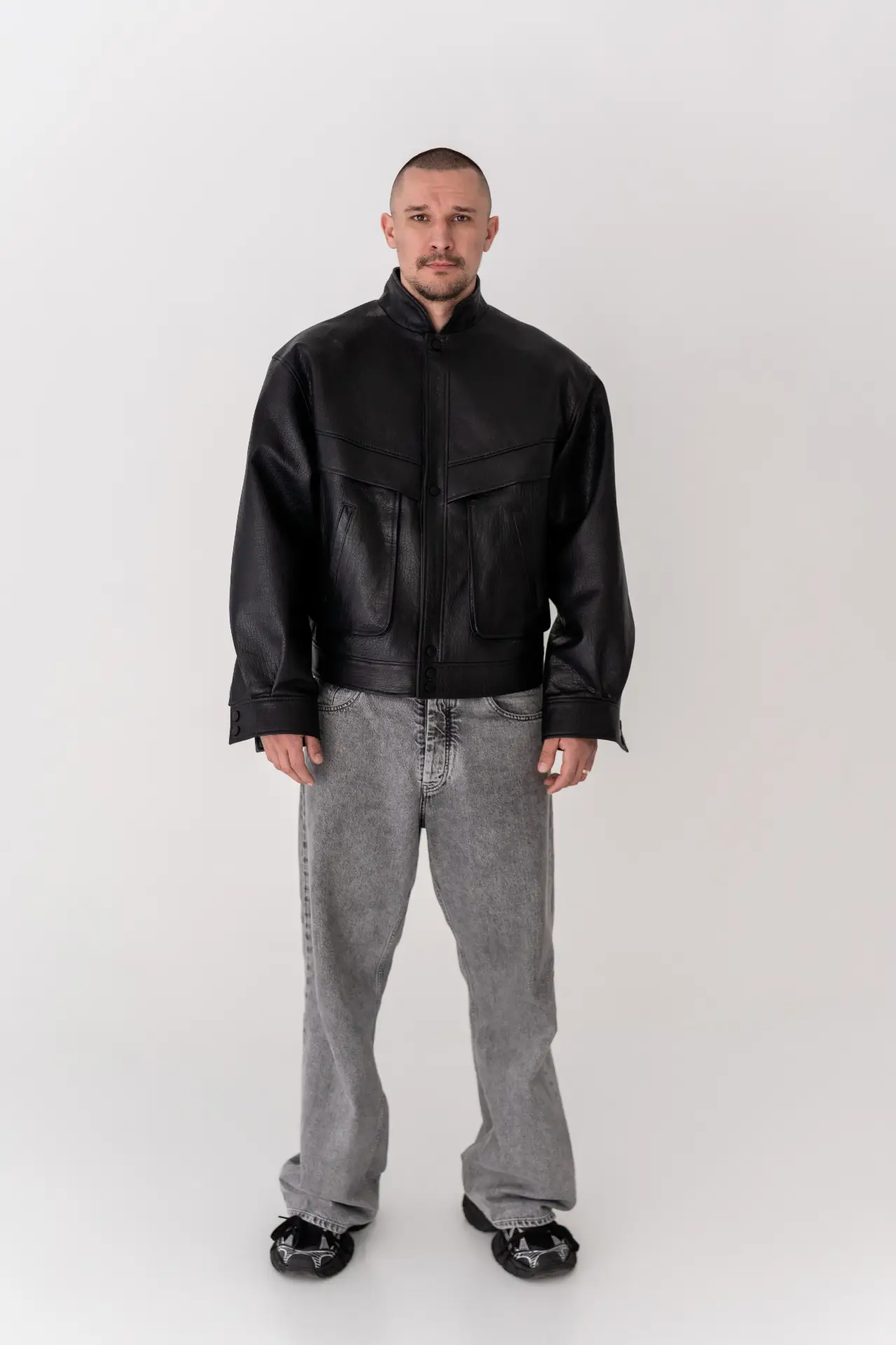 Men's oversized jacket with large pockets and stand collar