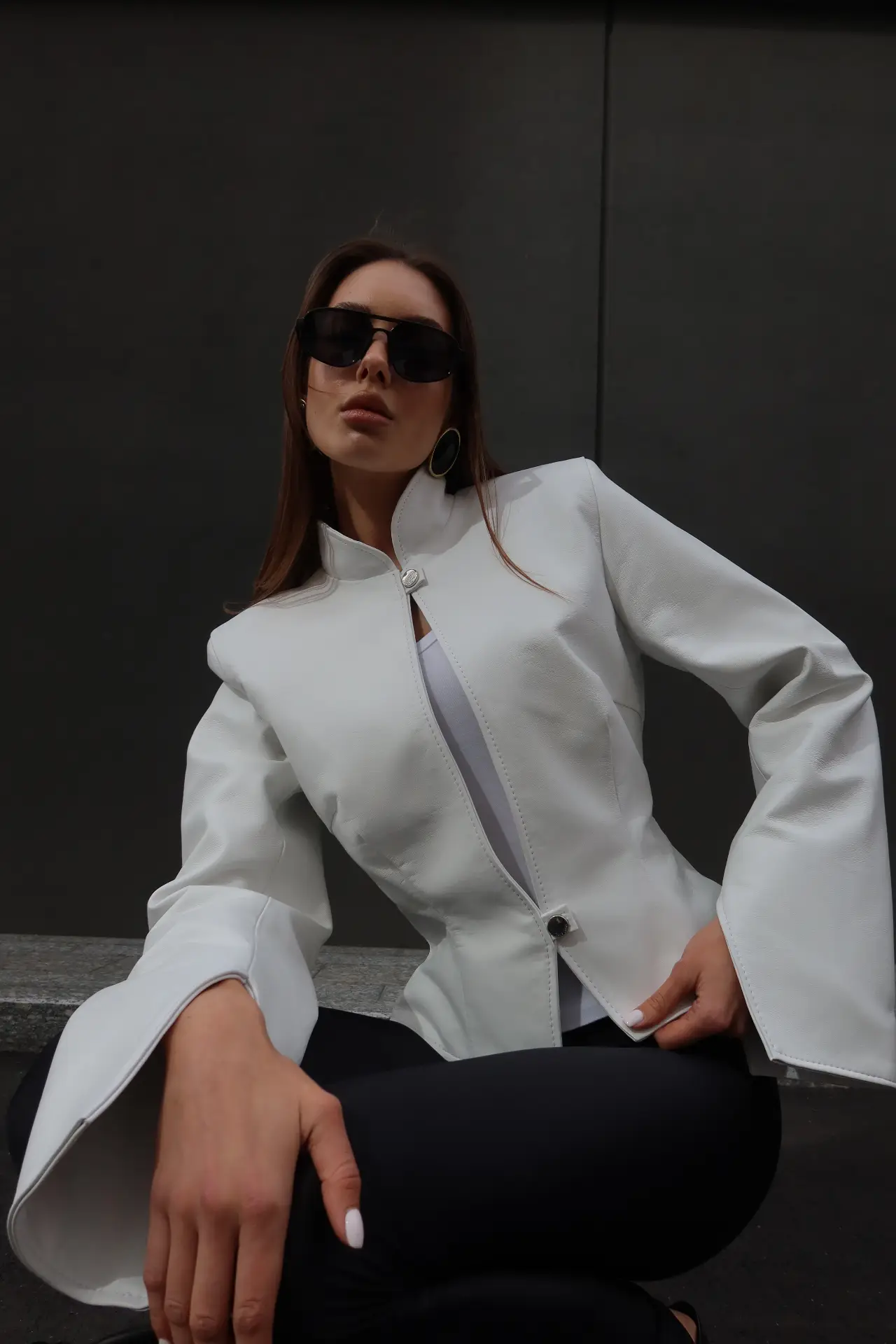 Cropped classic jacket with wide sleeves