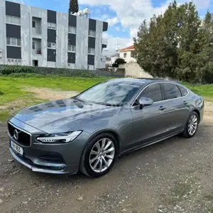 Volvo S90 2.0
