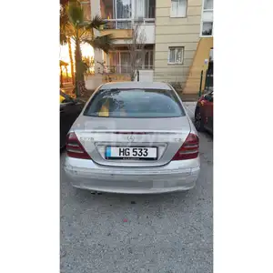 Mercedes C180 2003 Model
