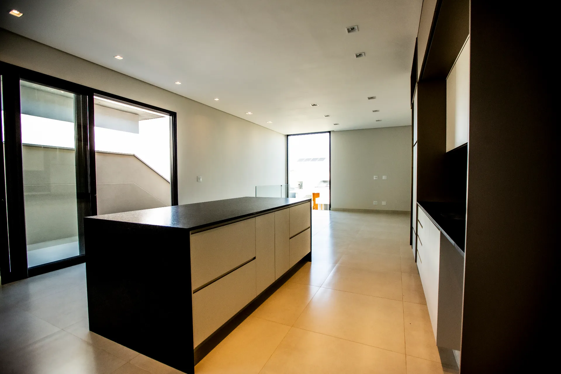 sala integrada com a cozinha