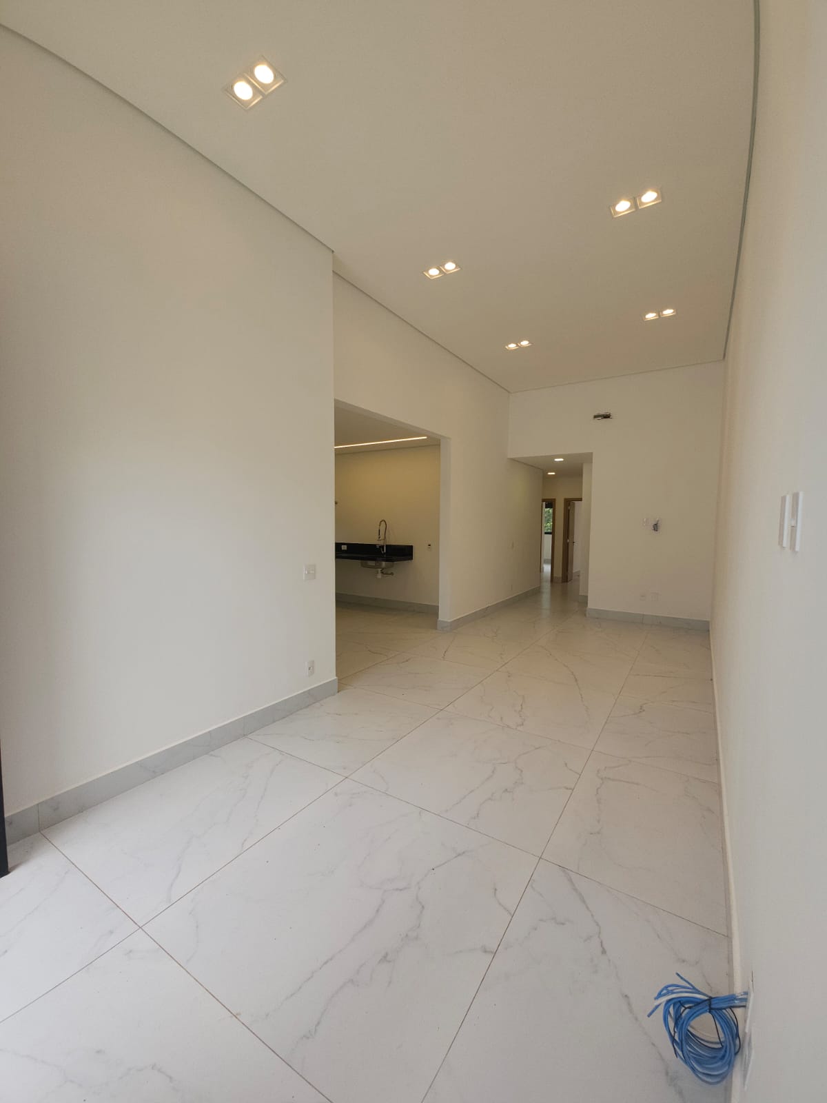 ENTRADA/SALA DE TV /SALA DE JANTAR 