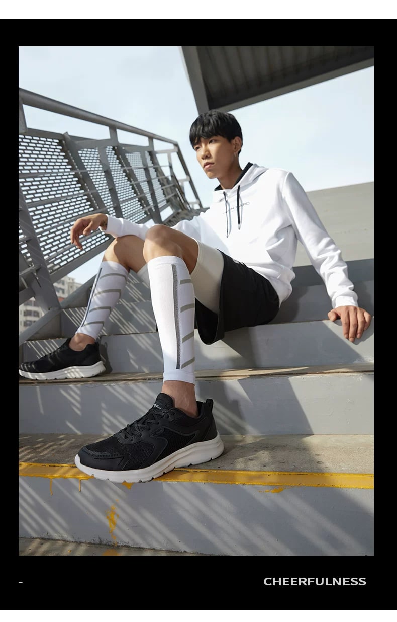 Xtep Cushioned Mesh Running Shoes photo 5