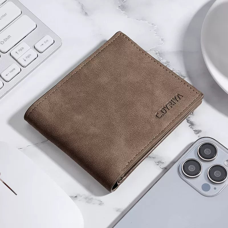 Men's Soft Leather Bifold Wallet with Card Slots photo 4